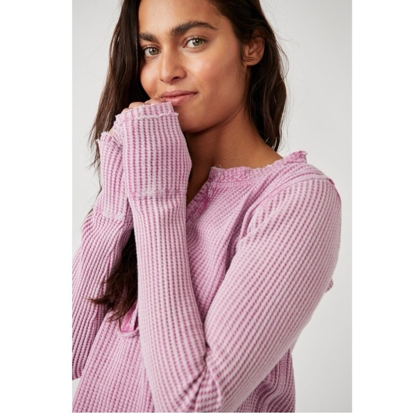Free People FP One Colt Thermal in Bubble Tea Lavender Henley Plunge Grunge XS - Picture 12 of 17
